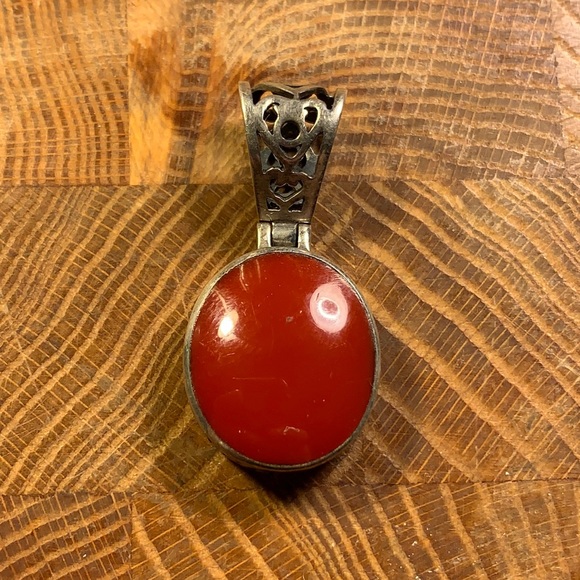 Sterling Silver/Cornelian silver pendant